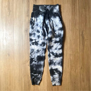 NWT Lululemon Warm Down Jogger Earth Dye